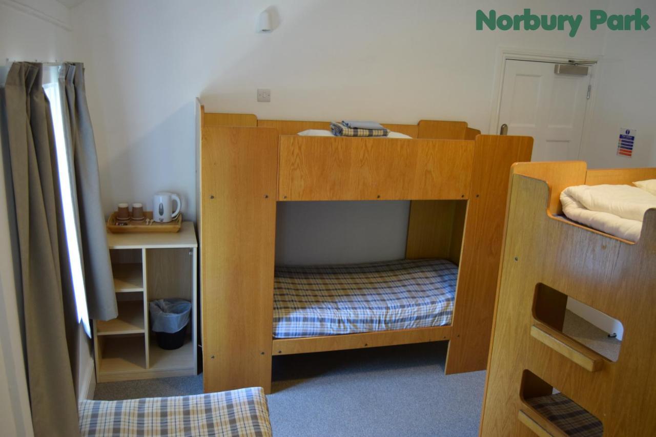 Fsc Juniper Hall Hostel Mickleham Ngoại thất bức ảnh